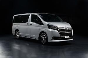 Toyota Hiace VIP 2019 года